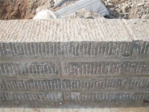 手鑿鏨道石與青石工藝 嘉祥縣藝美石材加工廠的專業(yè)之旅